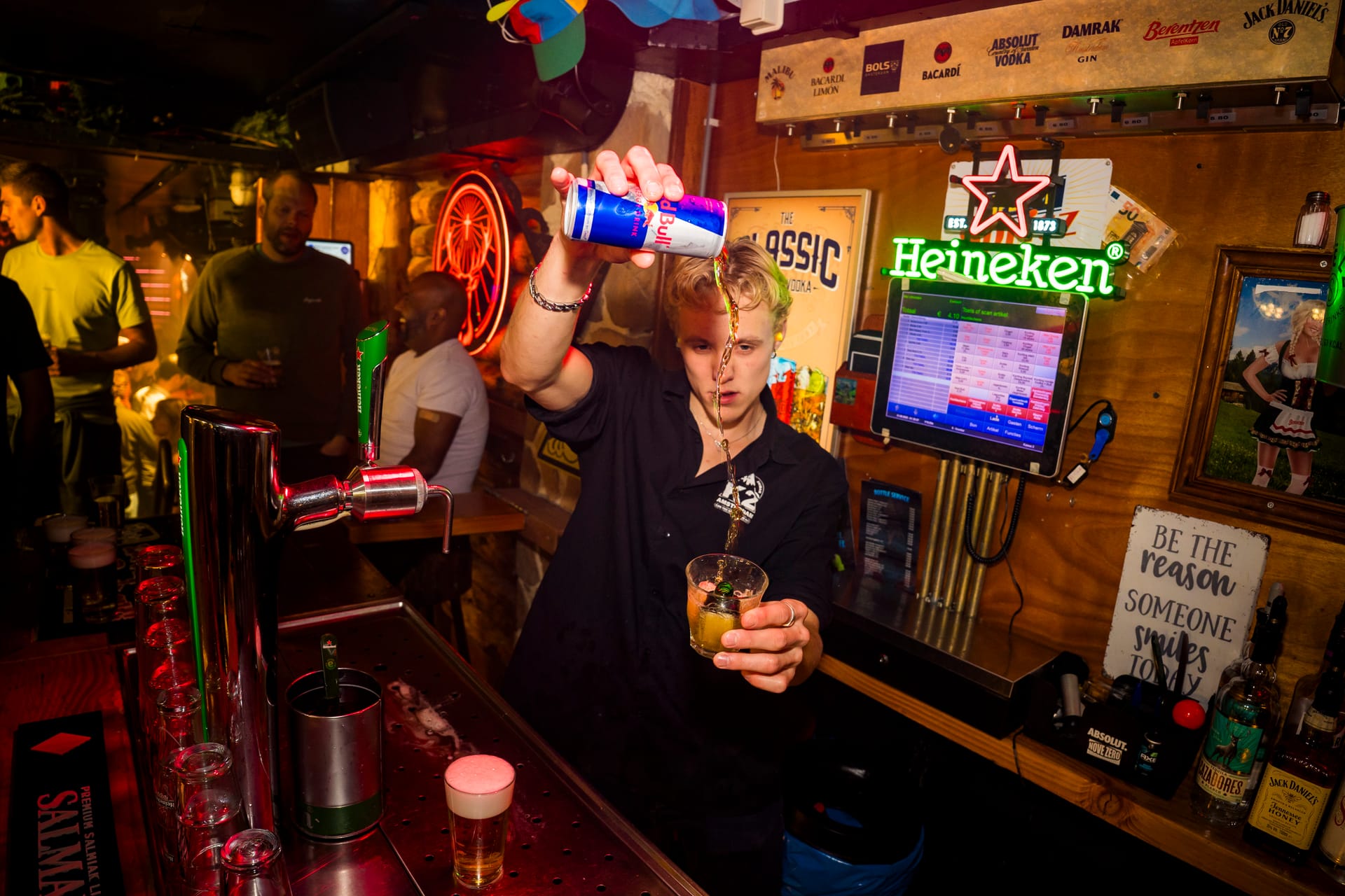 Nightlife reportage: De Vaste Clique Ib 22
